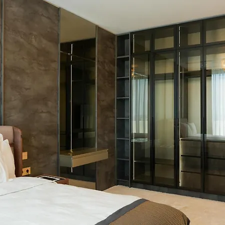Aparthotel Building Stefan I Nord